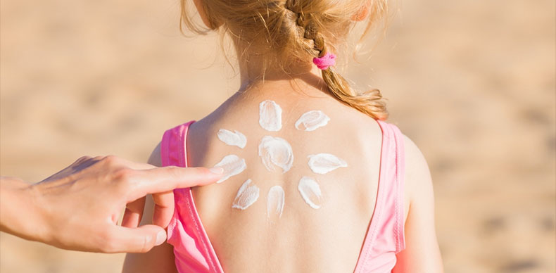 استفاده از کرم ضد آفتاب